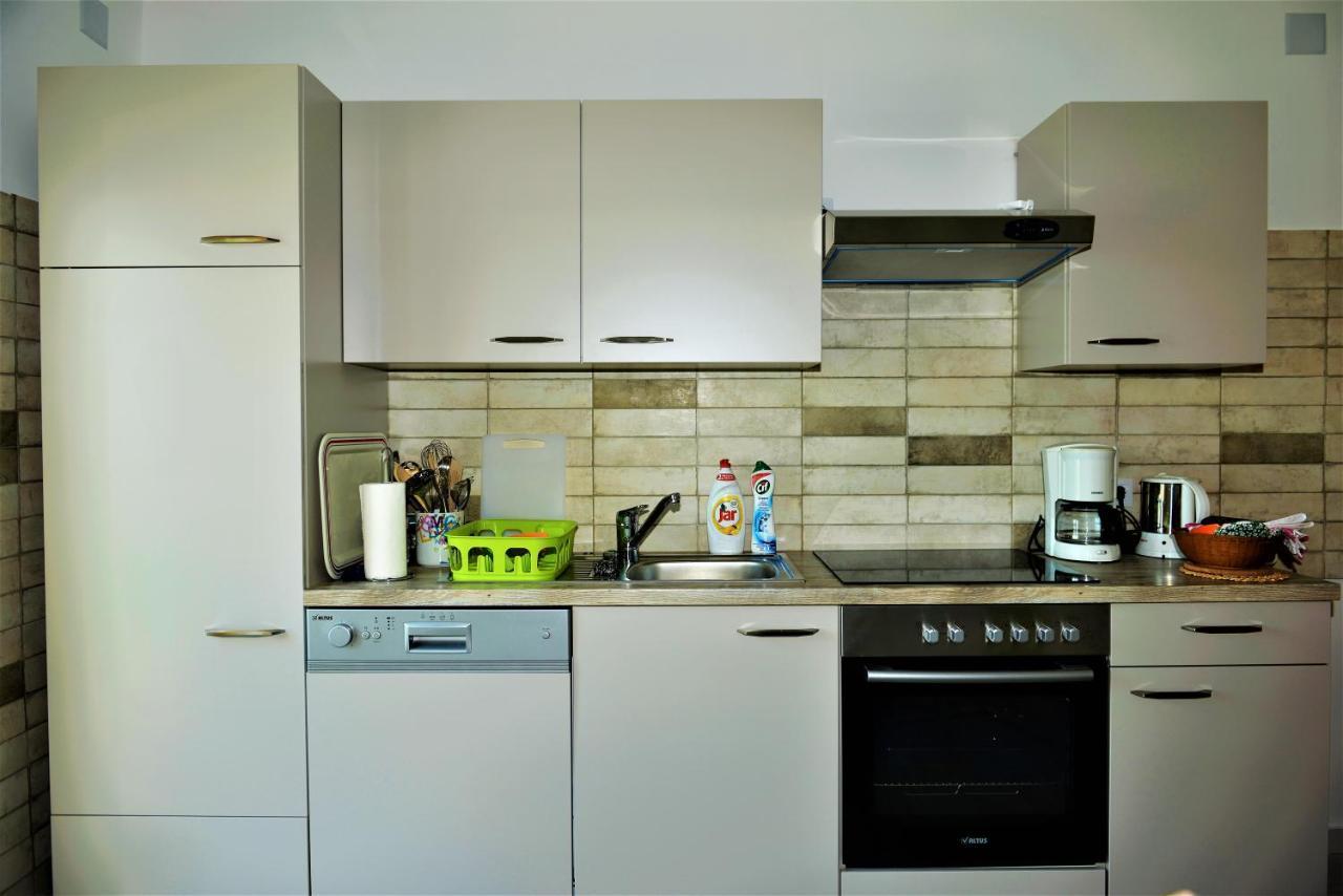 Apartmani Katarina Barbat na Rabu Kültér fotó